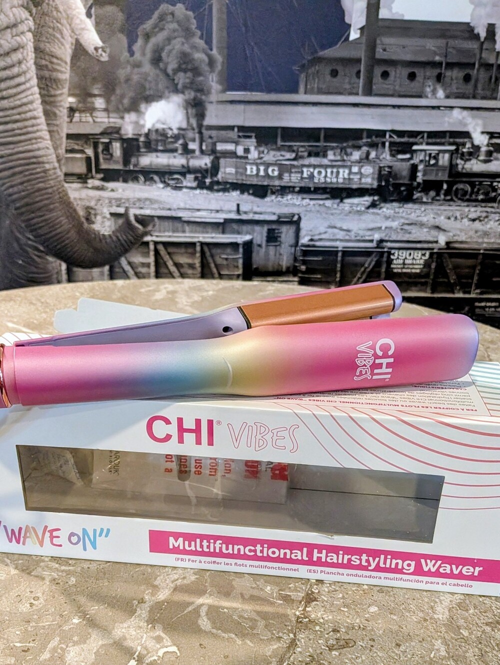 CHI Vibes Multi Colored Gradient Multifunctional Hairstyling Waver - Picture 2 of 6
